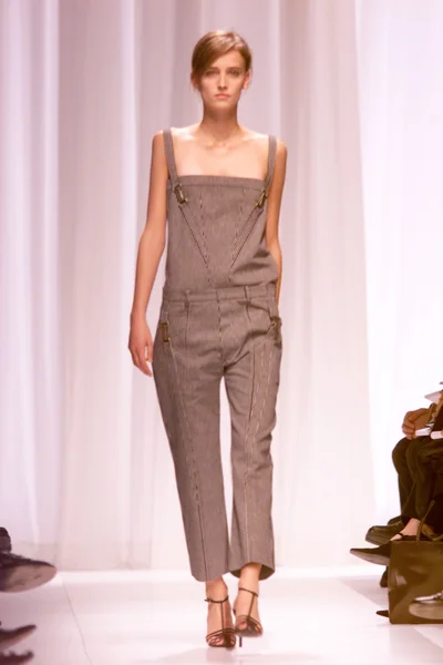 Look 9